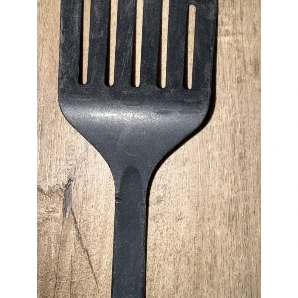 Kitchen Spatula Slotted Turner Black Handle Cooking Utensil silicone‎